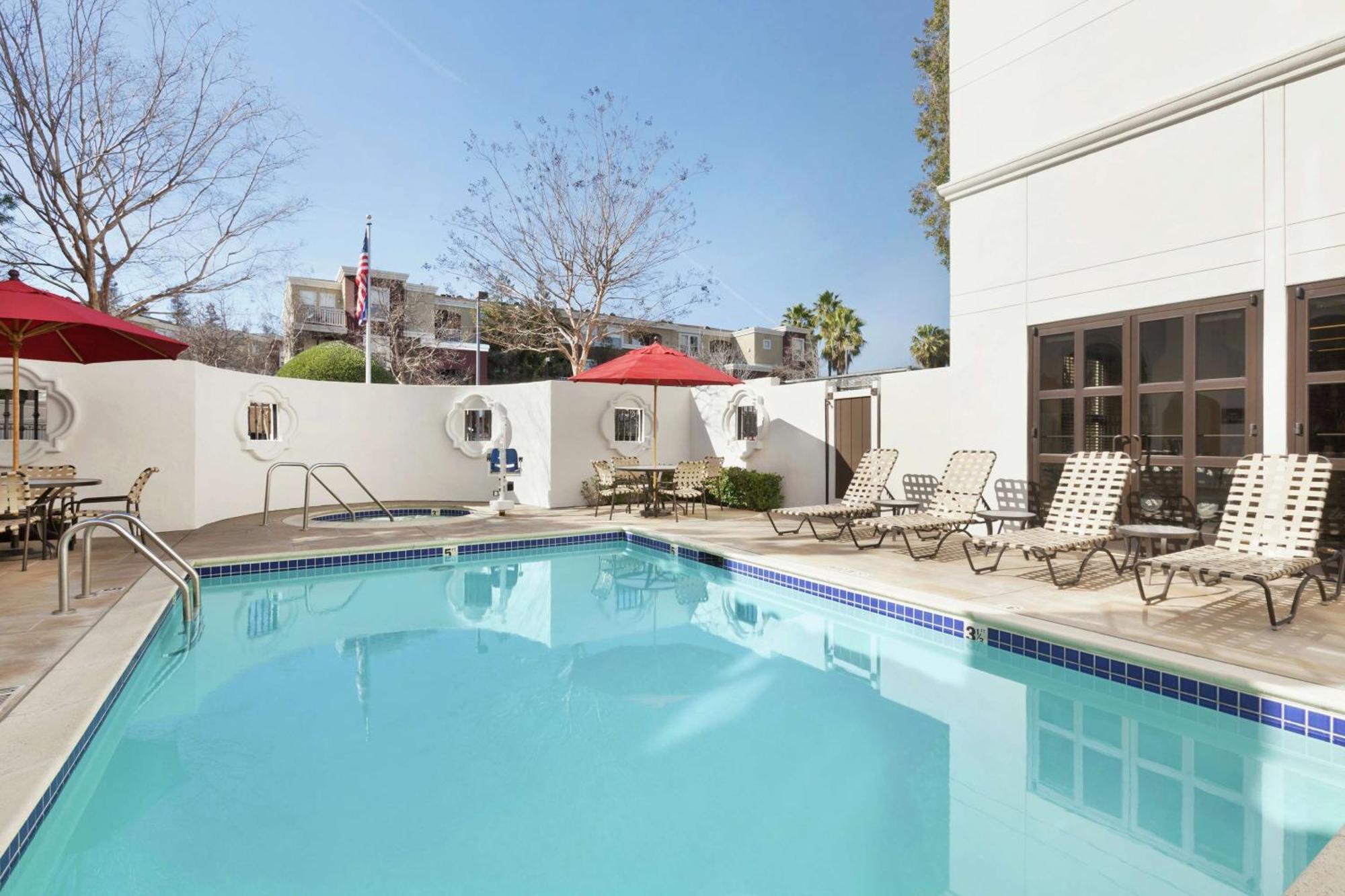 Hilton Garden Inn Cupertino Extérieur photo
